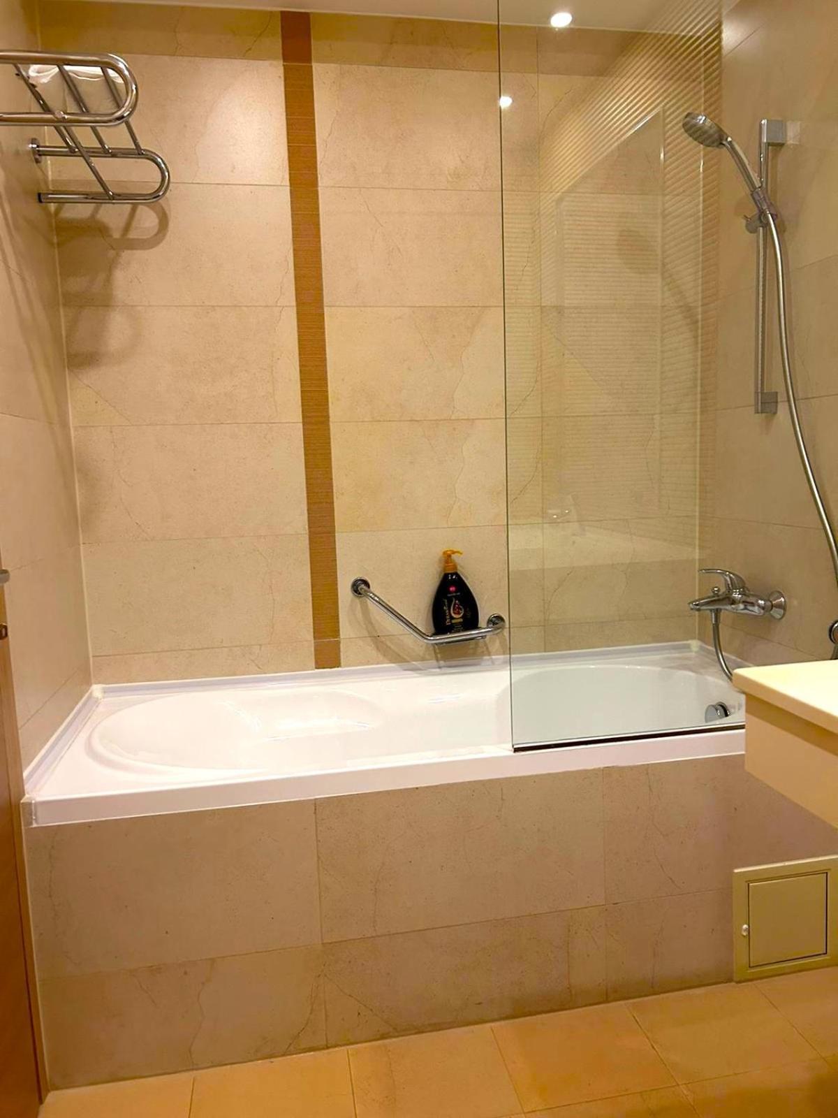 Yamaluxe Apartments - Silent & Warm With Many Facilities Bucareste Exterior foto